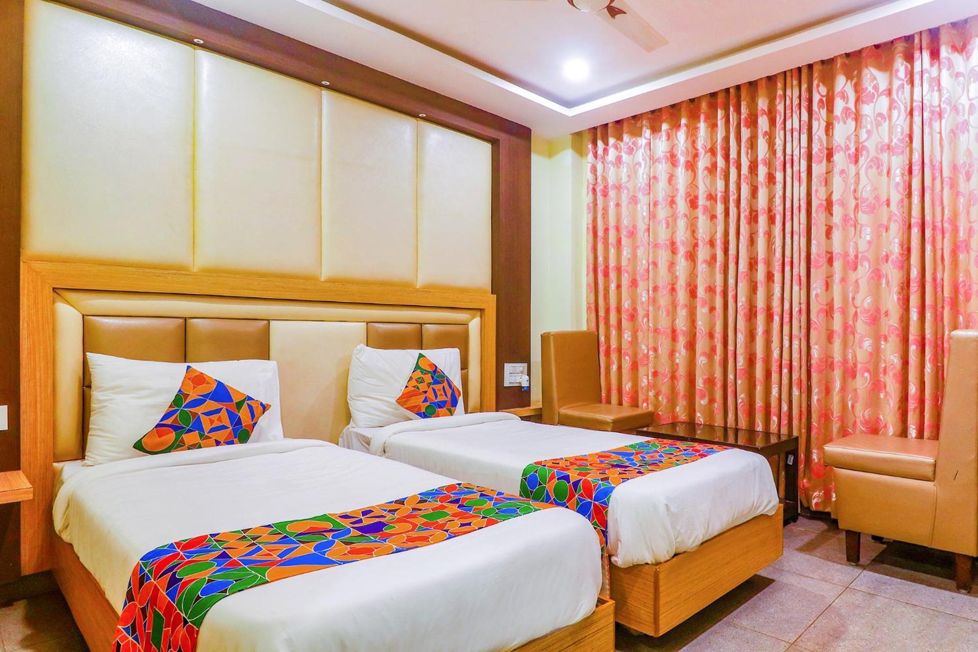 Fabhotel Keerthi'S Anupama - Nr Indira Gandhi Stadium Vidzsajavádá Kültér fotó