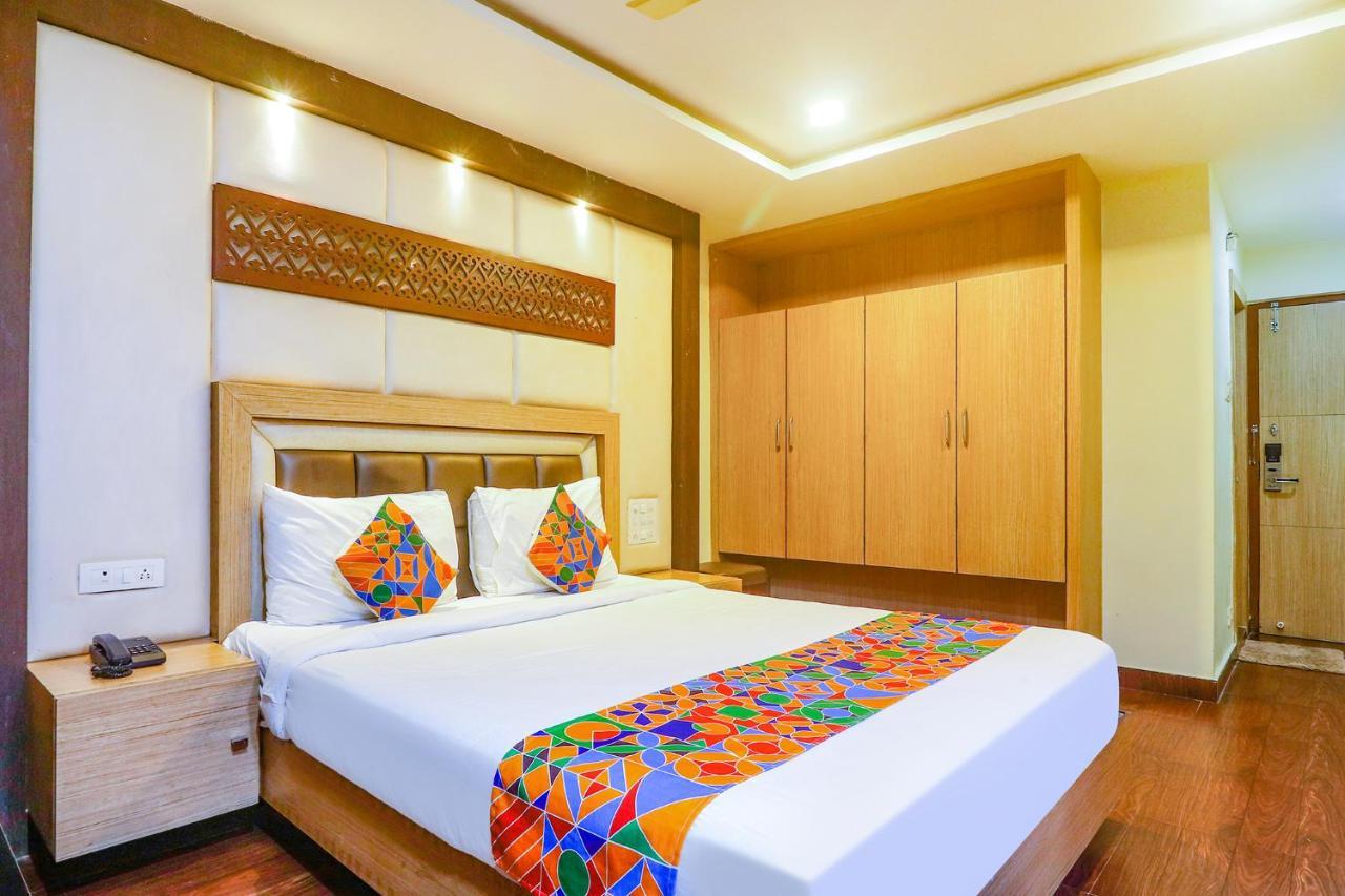 Fabhotel Keerthi'S Anupama - Nr Indira Gandhi Stadium Vidzsajavádá Kültér fotó