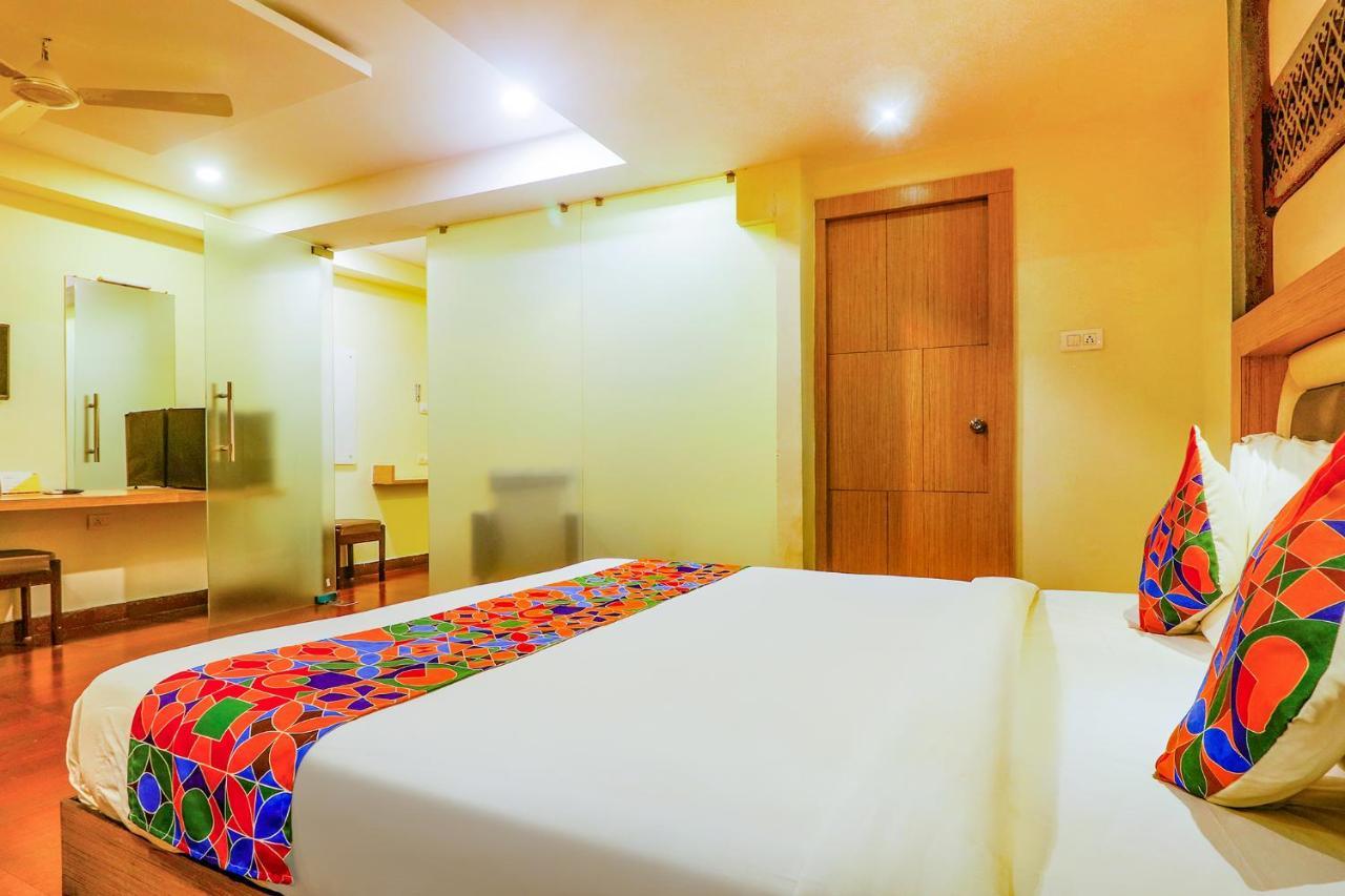Fabhotel Keerthi'S Anupama - Nr Indira Gandhi Stadium Vidzsajavádá Kültér fotó
