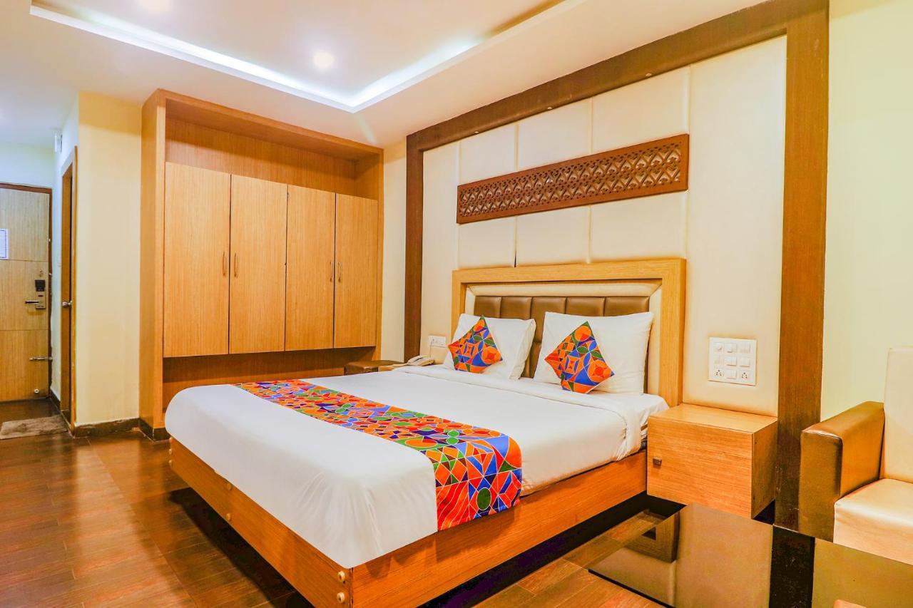 Fabhotel Keerthi'S Anupama - Nr Indira Gandhi Stadium Vidzsajavádá Kültér fotó