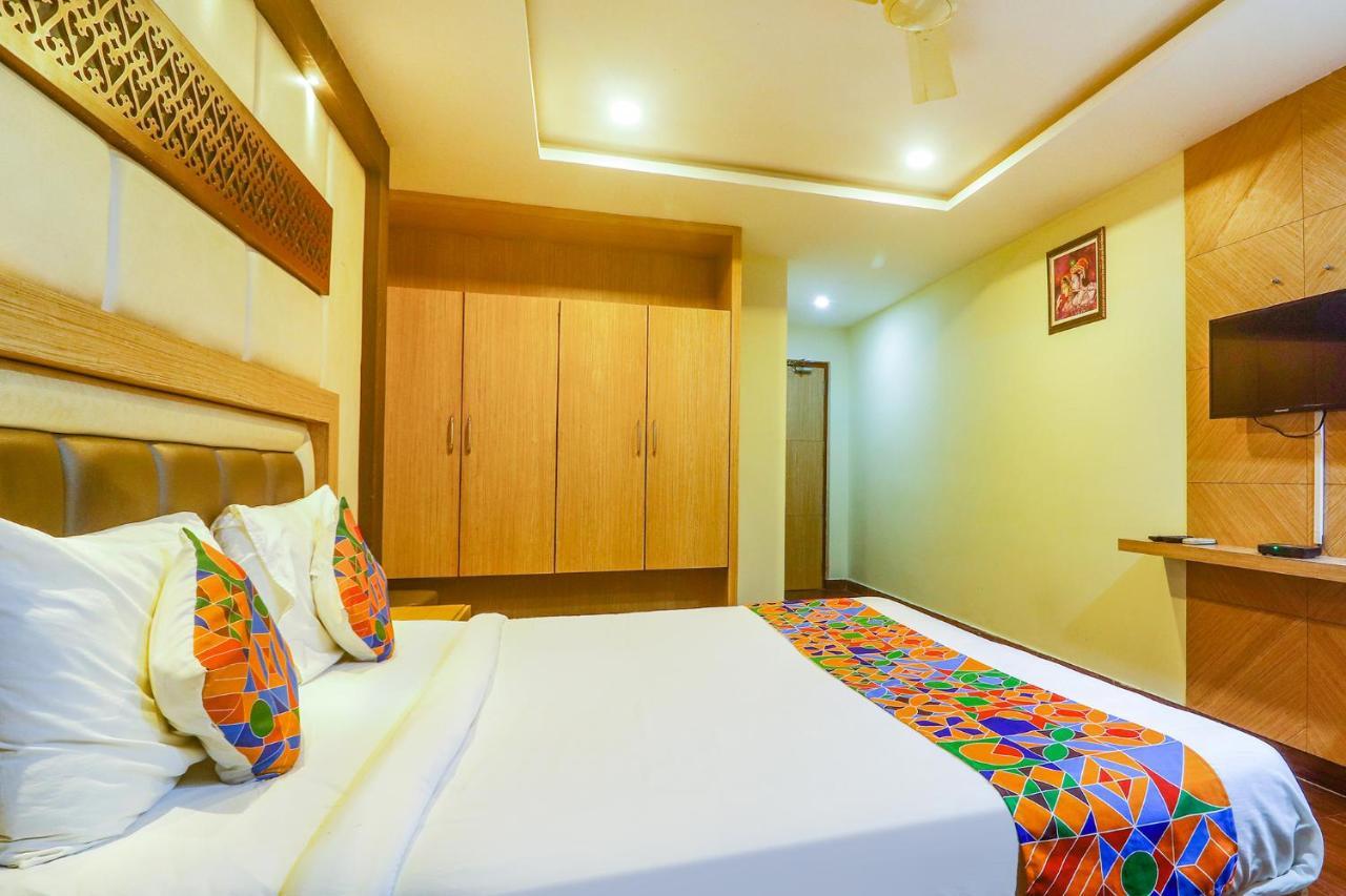 Fabhotel Keerthi'S Anupama - Nr Indira Gandhi Stadium Vidzsajavádá Kültér fotó