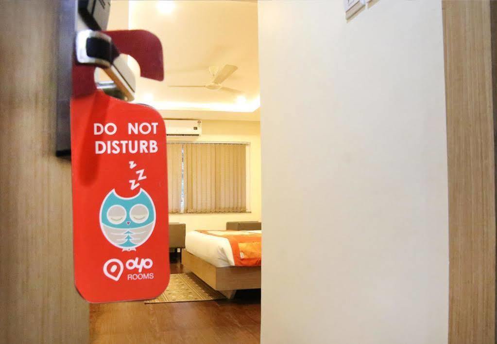 Fabhotel Keerthi'S Anupama - Nr Indira Gandhi Stadium Vidzsajavádá Kültér fotó