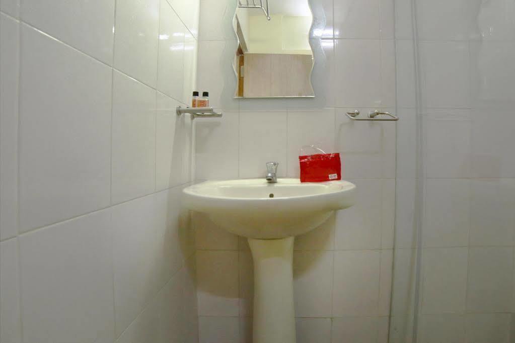 Fabhotel Keerthi'S Anupama - Nr Indira Gandhi Stadium Vidzsajavádá Kültér fotó